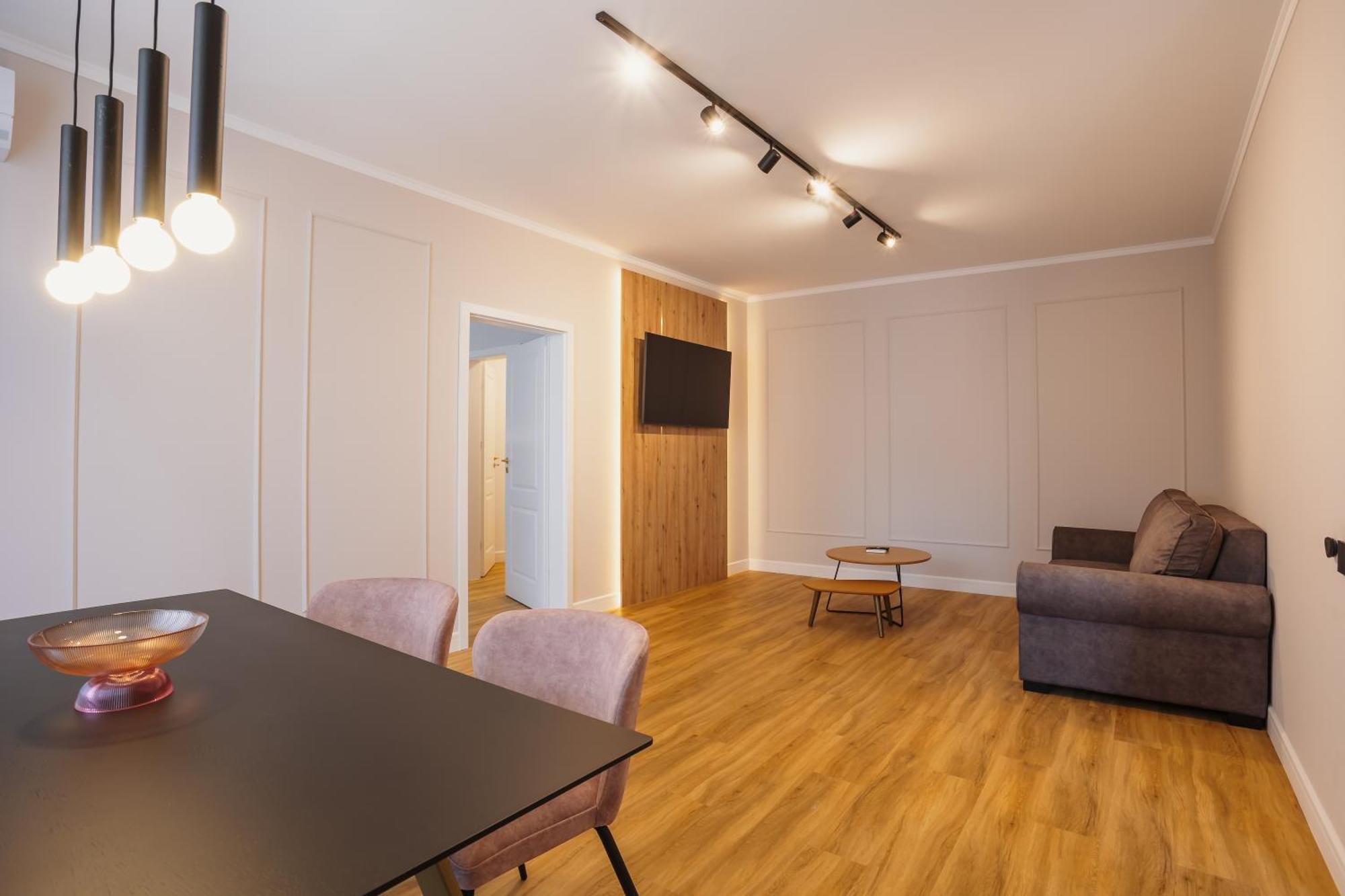 Bloom Downtown Suites クルージュ＝ナポカ エクステリア 写真