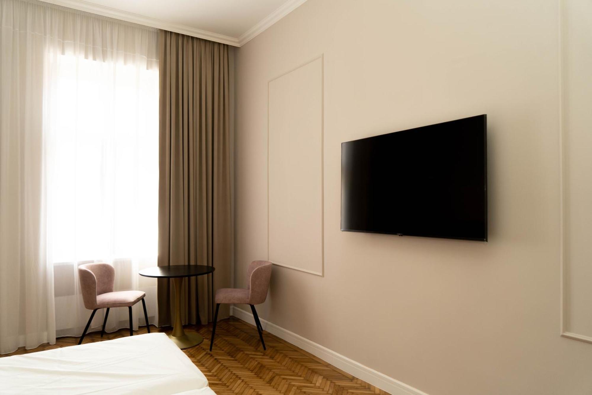 Bloom Downtown Suites クルージュ＝ナポカ エクステリア 写真
